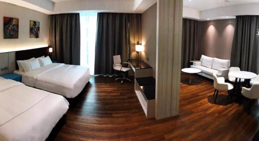 Higher Hotel Bandar Seri Begawan Zewnętrze zdjęcie