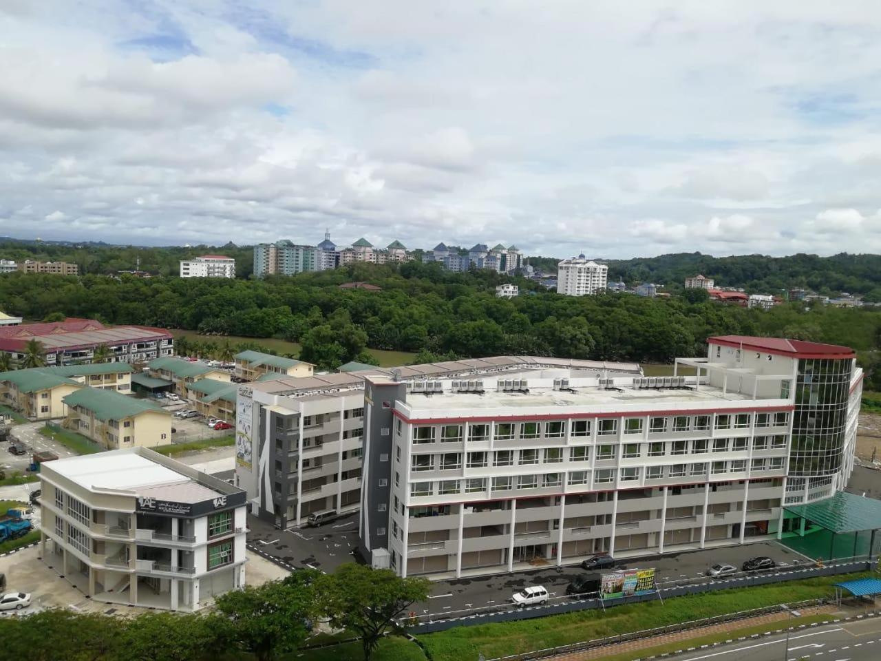 Higher Hotel Bandar Seri Begawan Zewnętrze zdjęcie