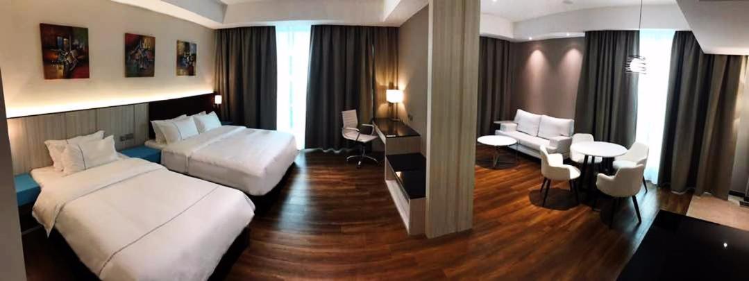 Higher Hotel Bandar Seri Begawan Zewnętrze zdjęcie