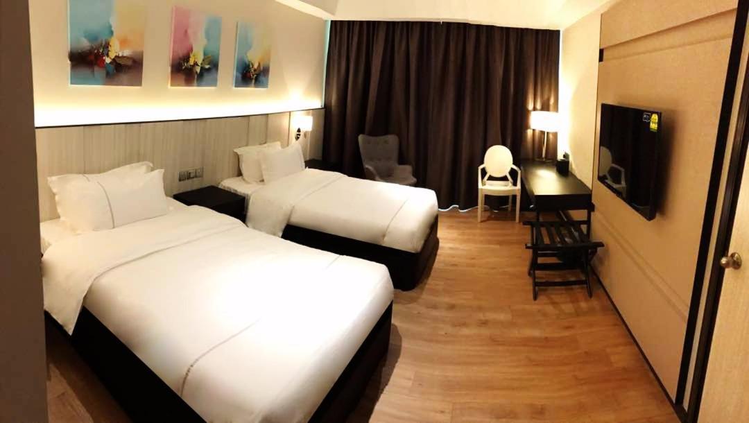 Higher Hotel Bandar Seri Begawan Zewnętrze zdjęcie