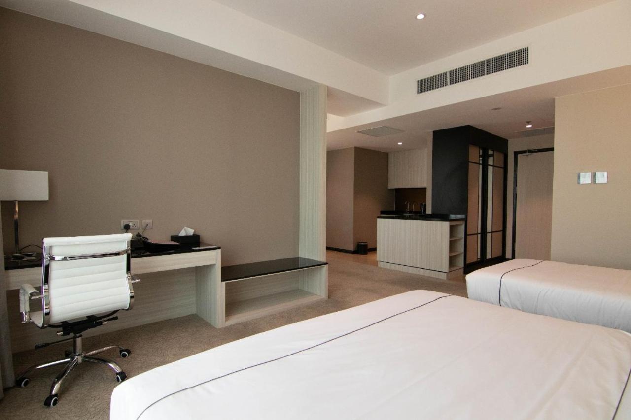 Higher Hotel Bandar Seri Begawan Zewnętrze zdjęcie