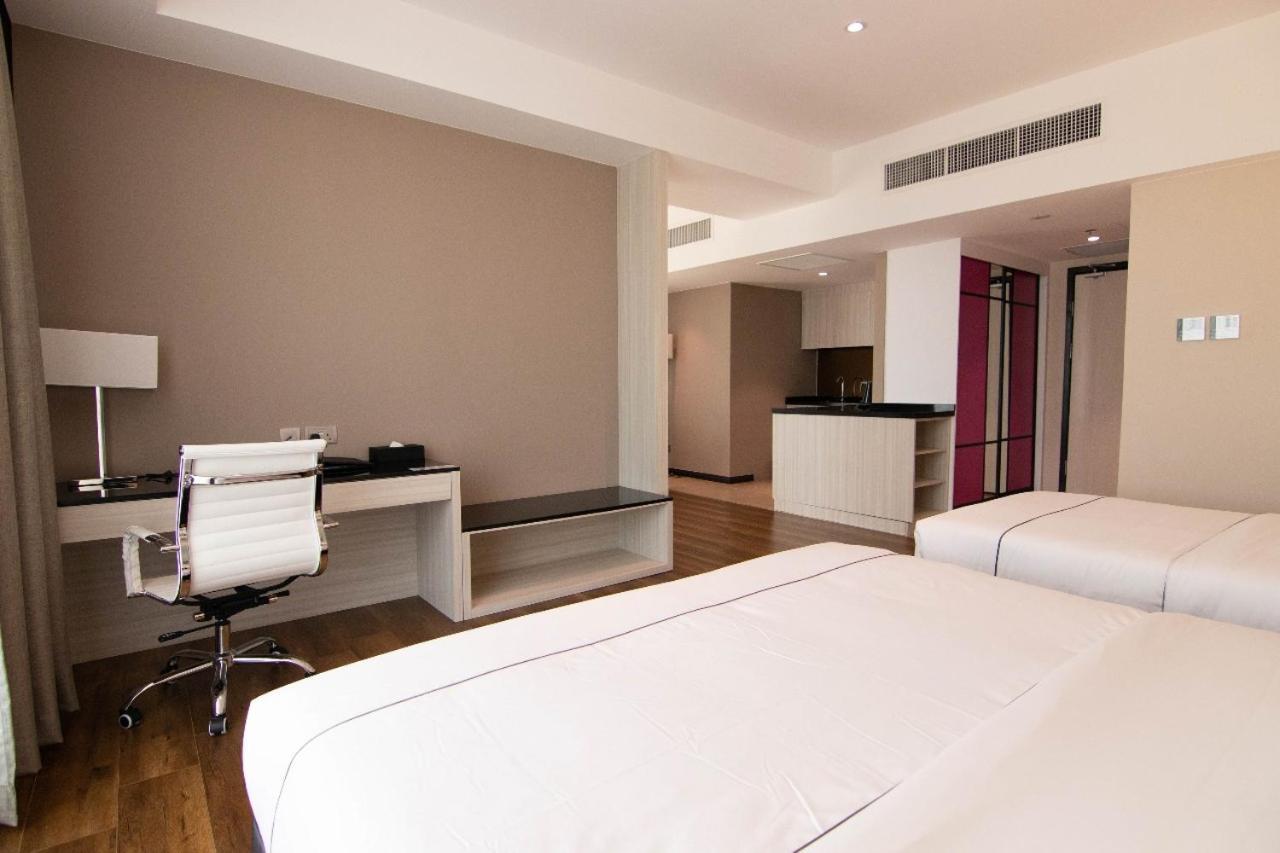 Higher Hotel Bandar Seri Begawan Zewnętrze zdjęcie